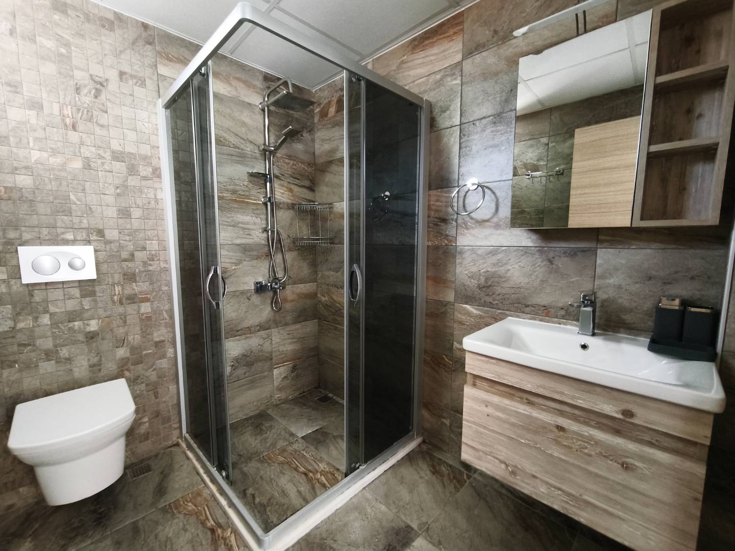 Ortaca Dalyan'da Kalabalık Ailelere Uygun, Özel Havuzlu, Modern Villa