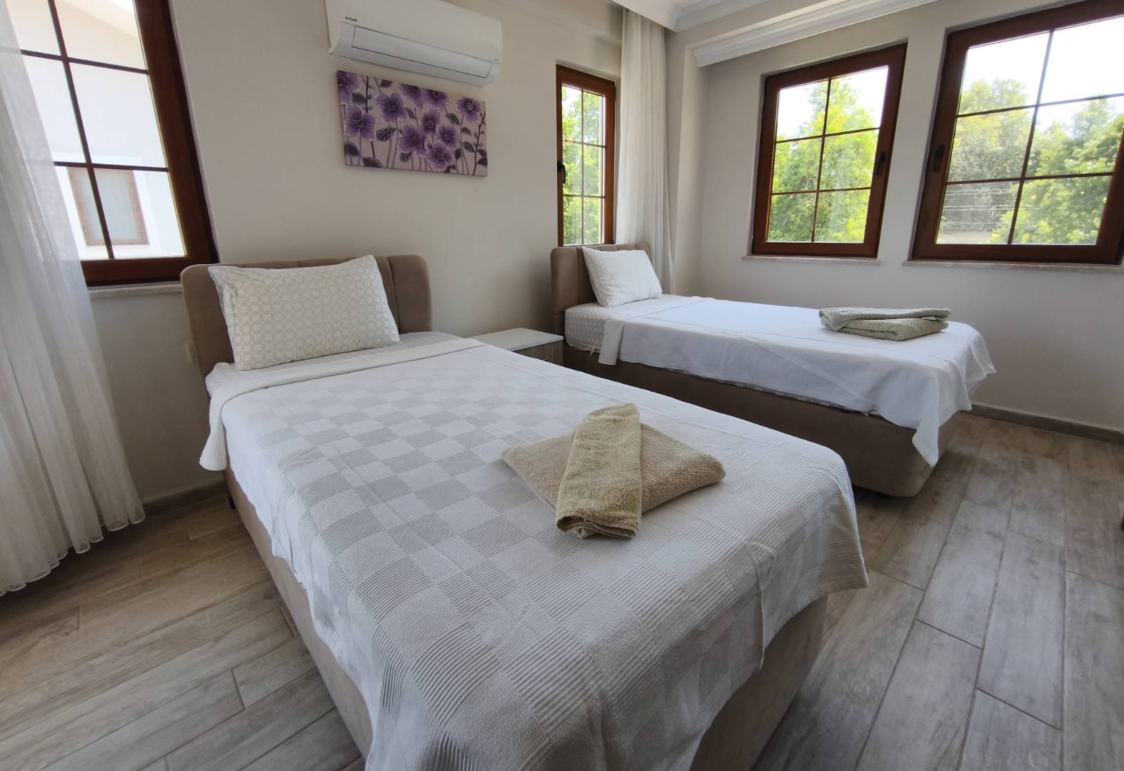 Ortaca Dalyan'da Kalabalık Ailelere Uygun, Özel Havuzlu, Modern Villa