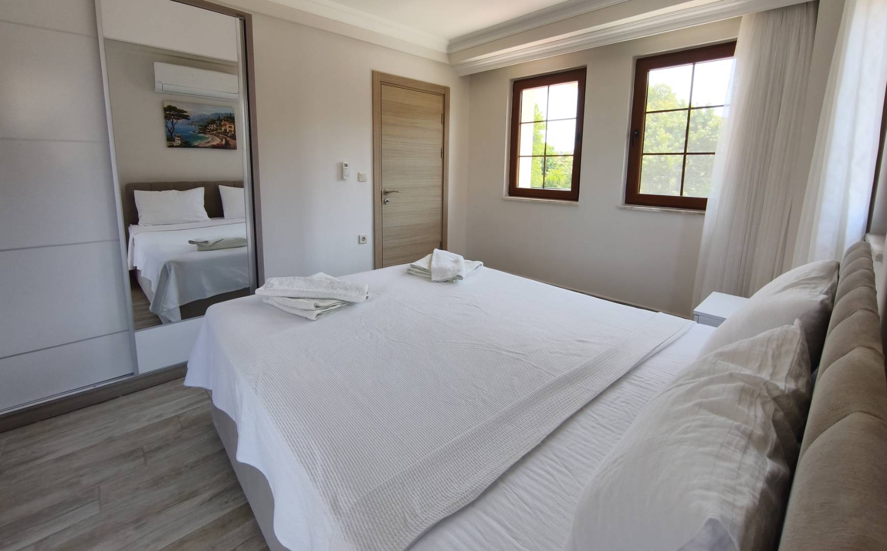 Ortaca Dalyan'da Kalabalık Ailelere Uygun, Özel Havuzlu, Modern Villa