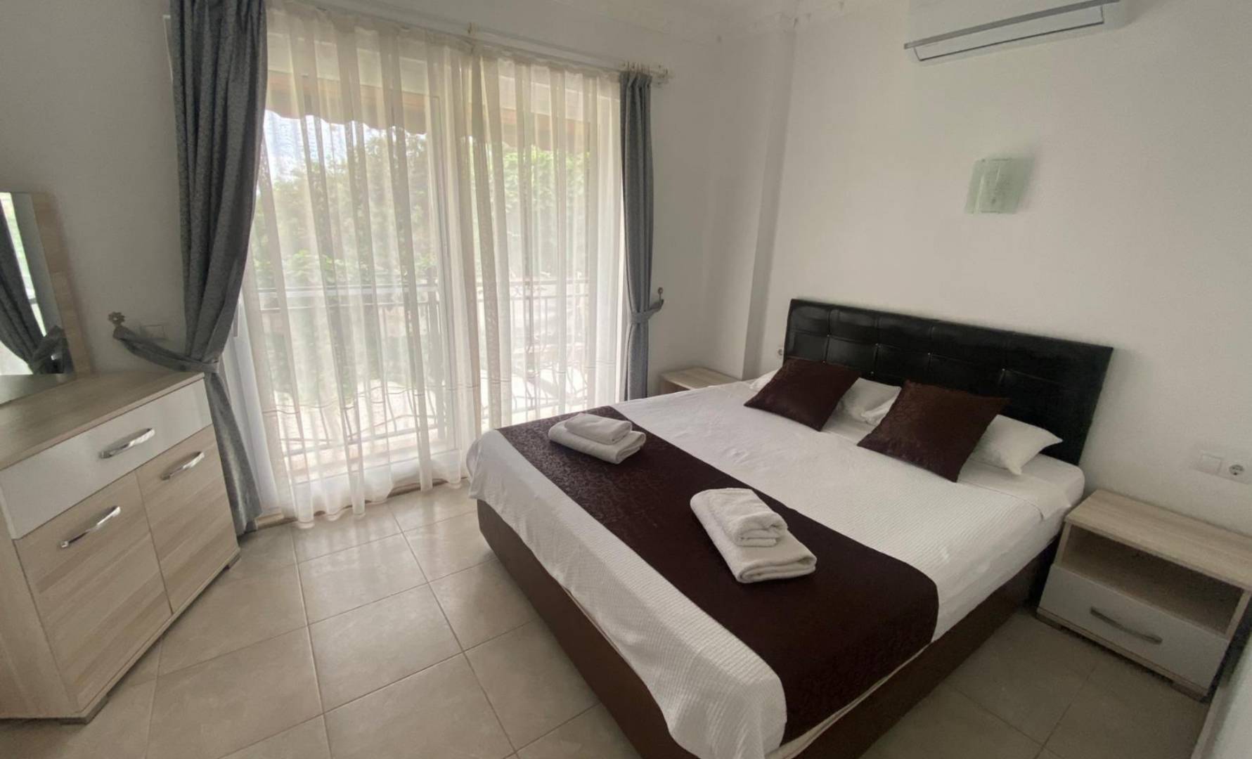 Kaş Bezirgan'da Deniz Manzaralı, Özel Havuzlu, Geniş Villa