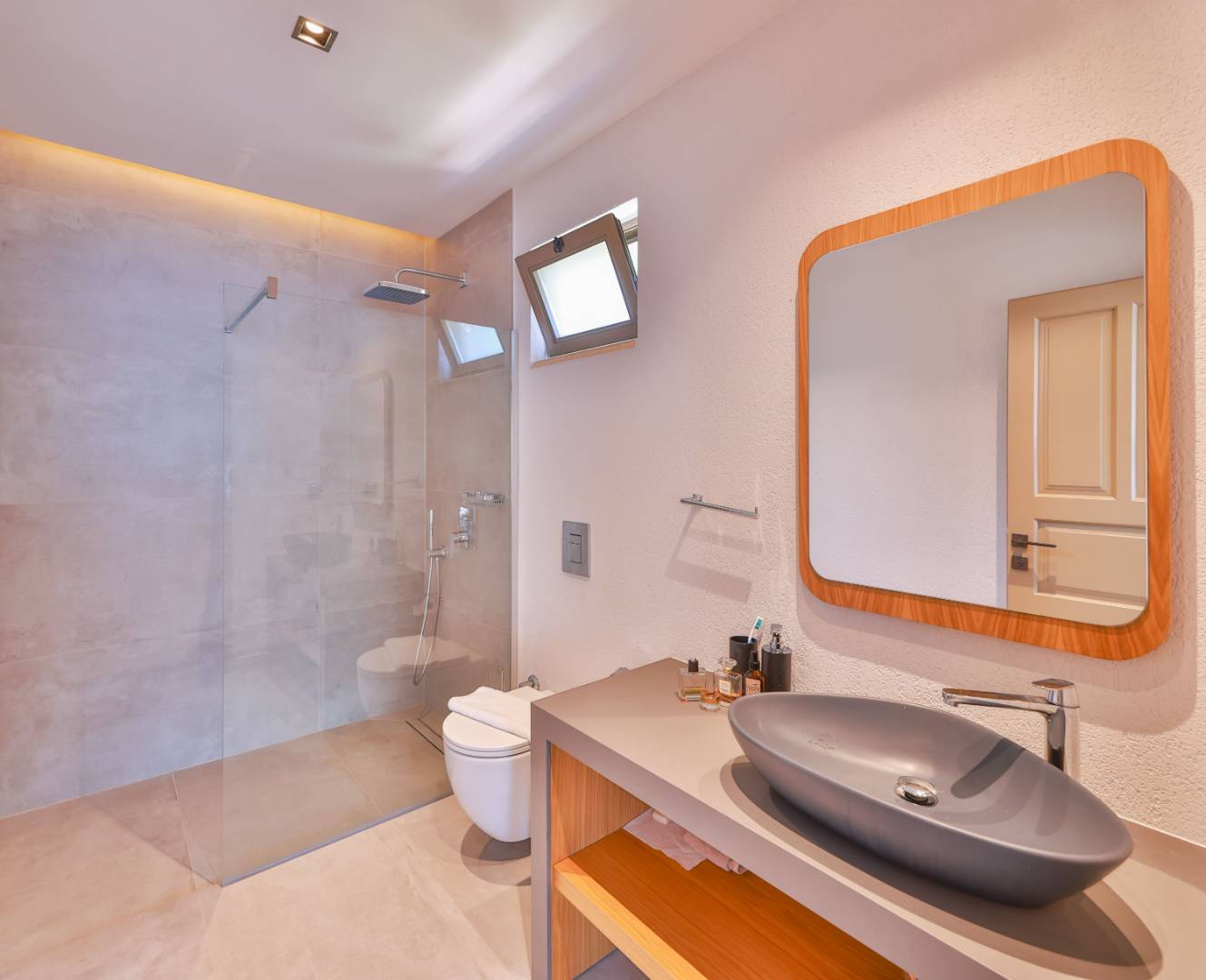 Kaş Andifli'de Muhteşem Deniz Manzaralı, Özel Havuzlu, 6 Kişilik Villa