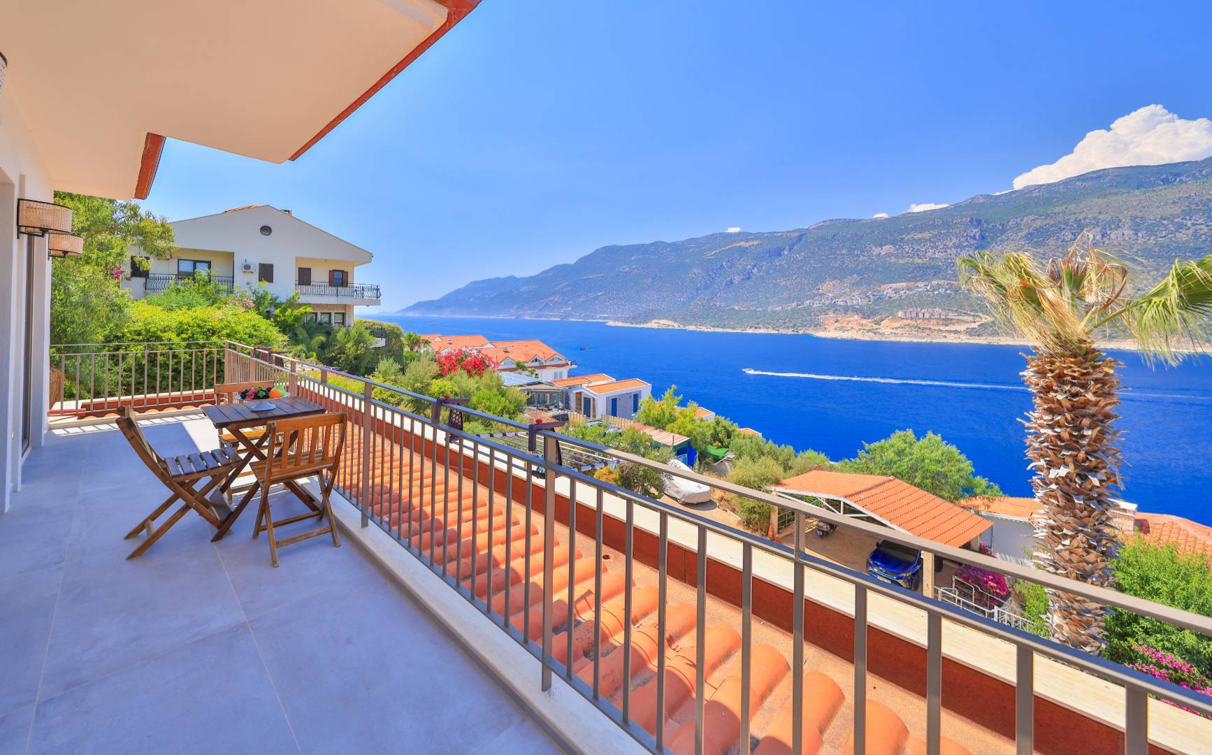 Kaş Andifli'de Muhteşem Deniz Manzaralı, Özel Havuzlu, 6 Kişilik Villa