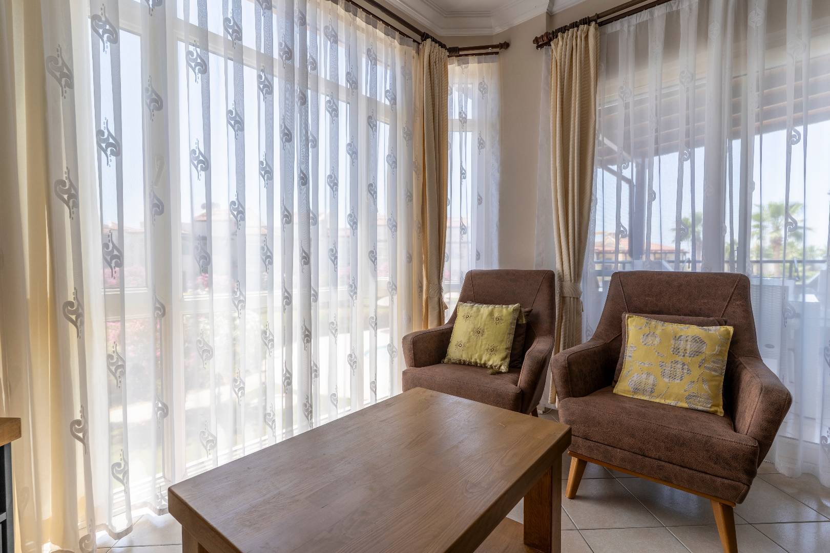 Didim Akbük'te Deniz Manzaralı, Tesis İçerisinde, Kiralık Dubleks Ev