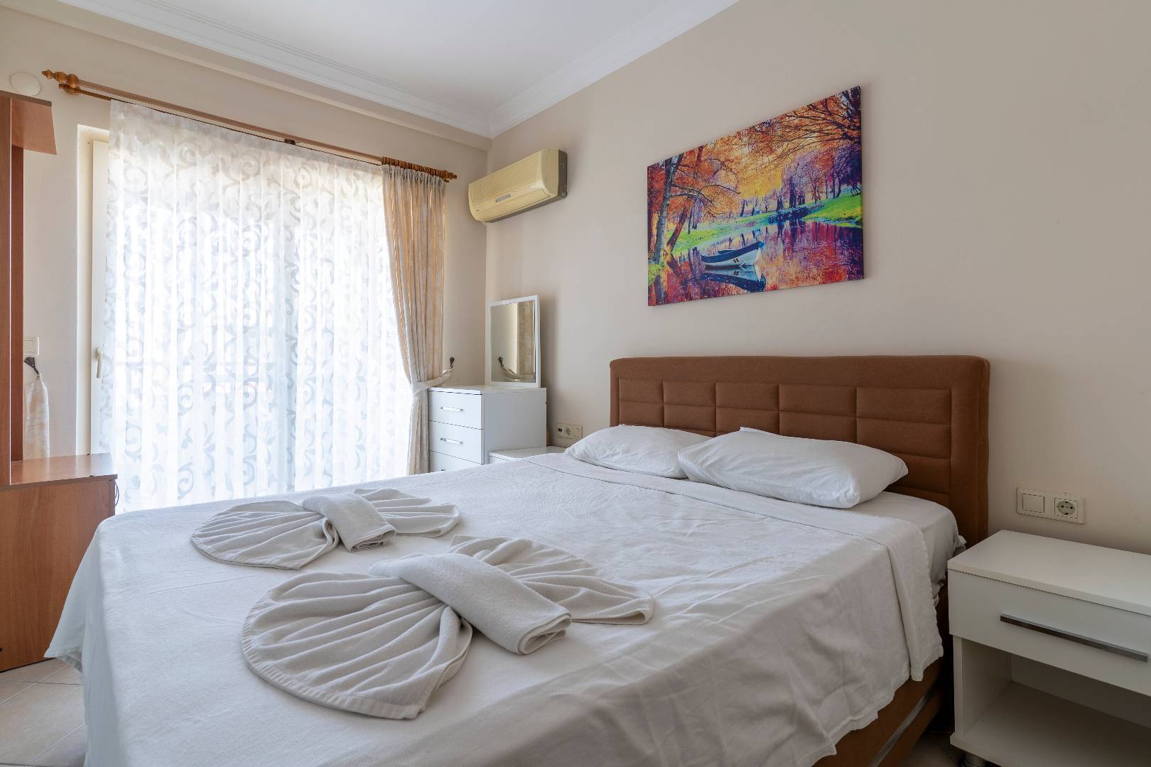 Didim Akbük'te Deniz Manzaralı, Tesis İçerisinde, Kiralık Dubleks Ev