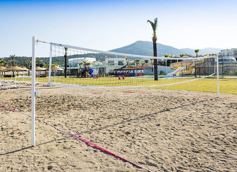 Didim Akbük'te Denize Sıfır, Ortak Havuzlu, Tatil Evi