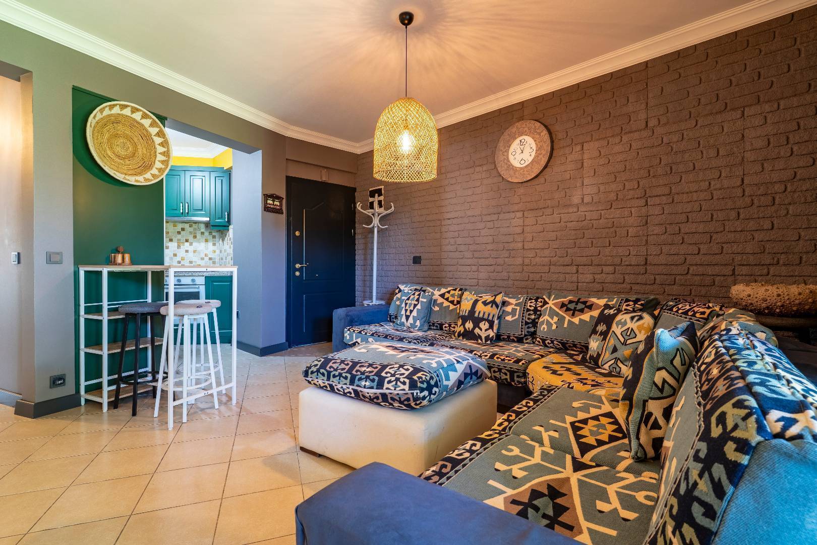 Didim Akbük'te Plajlı Tesis İçerisinde, Ortak Havuzlu, Kiralık Daire