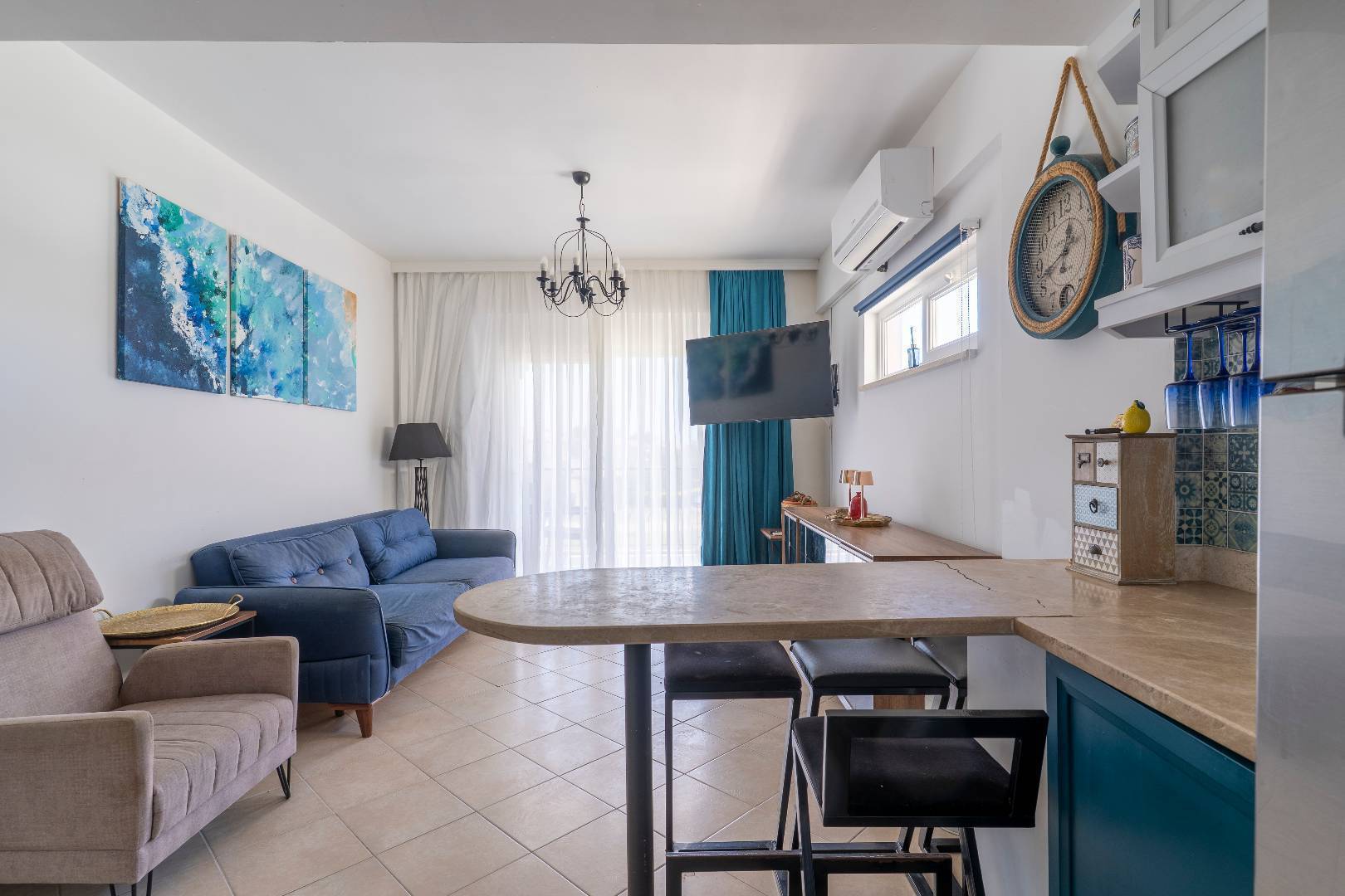 Didim Akbük'te Tesis İçerisinde, Ortak Havuzlu, 3+1 Villa