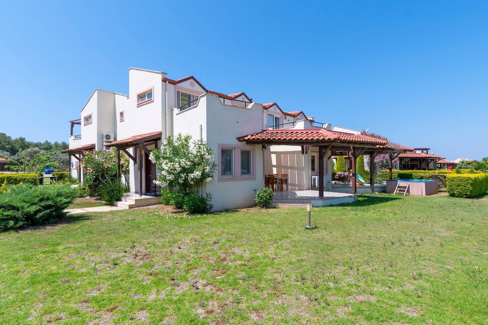 Didim Akbük'te Tesis İçerisinde, 3+1, Bahçeli Villa 46077 — 3