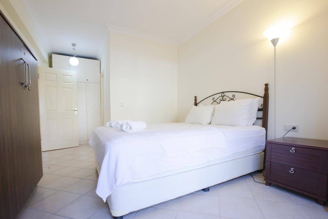 Didim Akbük'te Tesis İçerisinde, Ortak Havuzlu, 3+1 Villa 46085 — 7