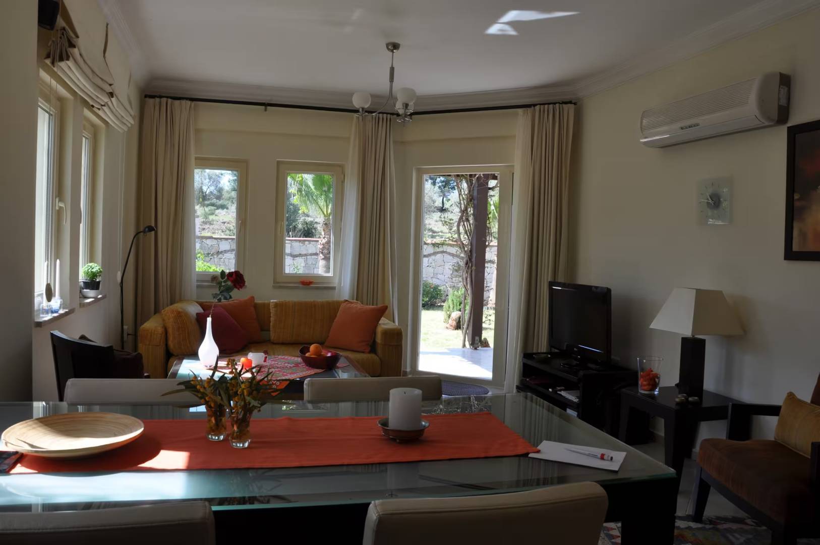 Didim Akbük'te Tesis İçerisinde, Ortak Havuzlu, 3+1 Villa 46110 — 3