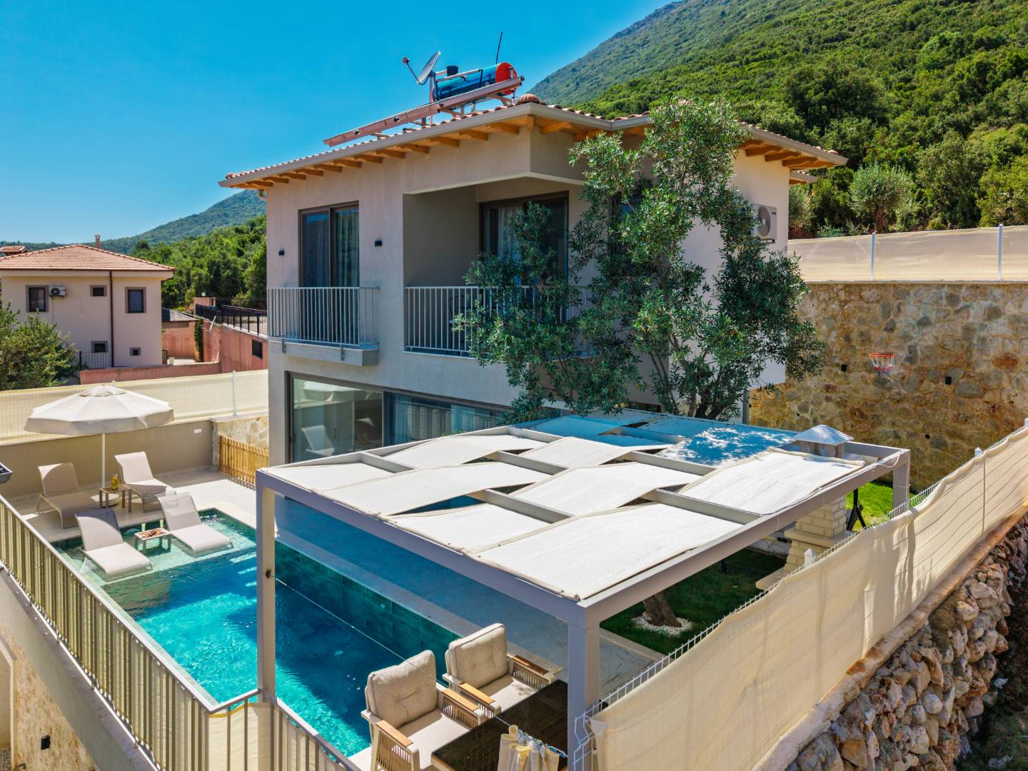 Kaş Çukurbağ'da Huzurlu Doğada, Özel Havuzlu, Kiralık Villa