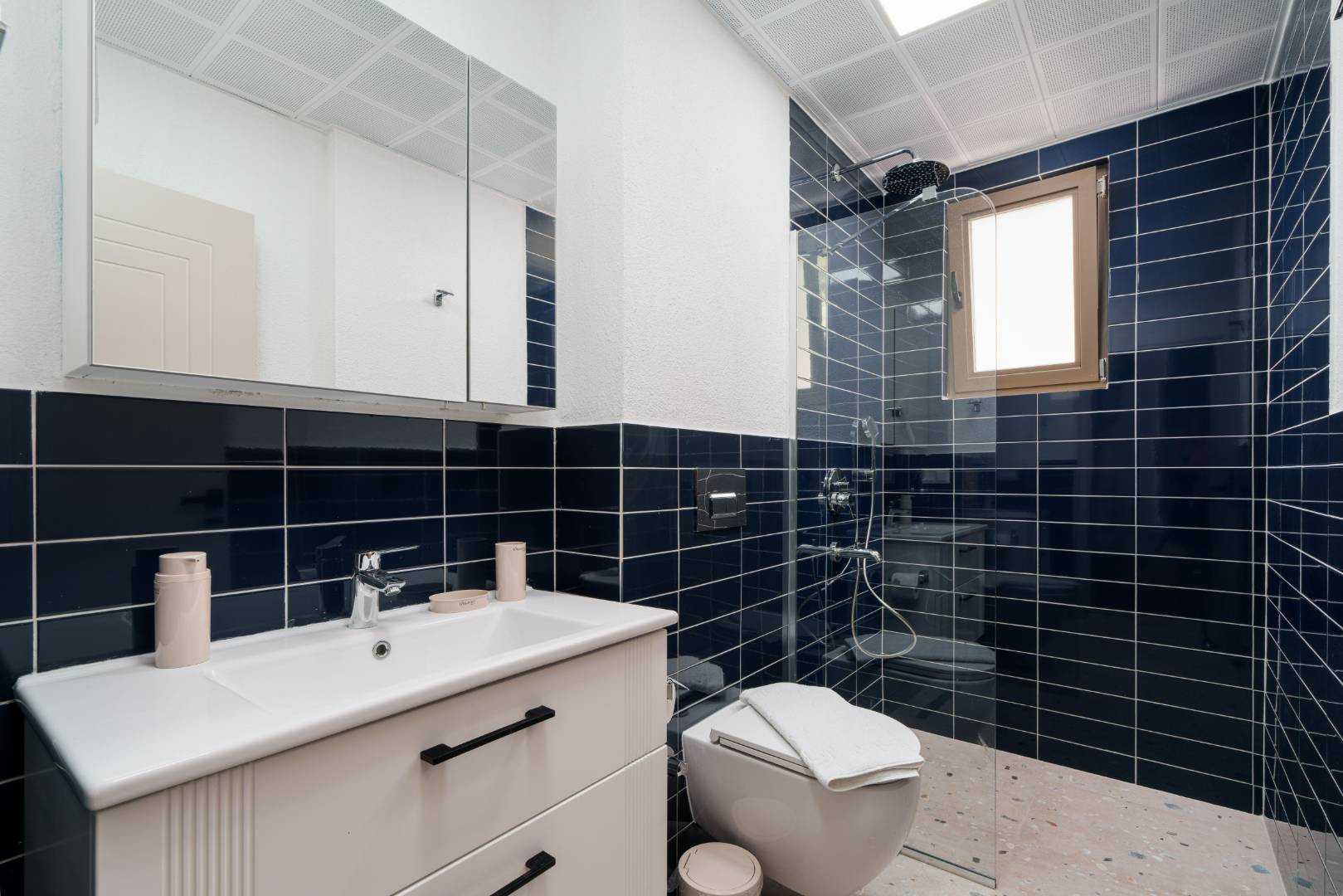 Kaş Çukurbağ'da Huzurlu Doğada, Özel Havuzlu, Kiralık Villa