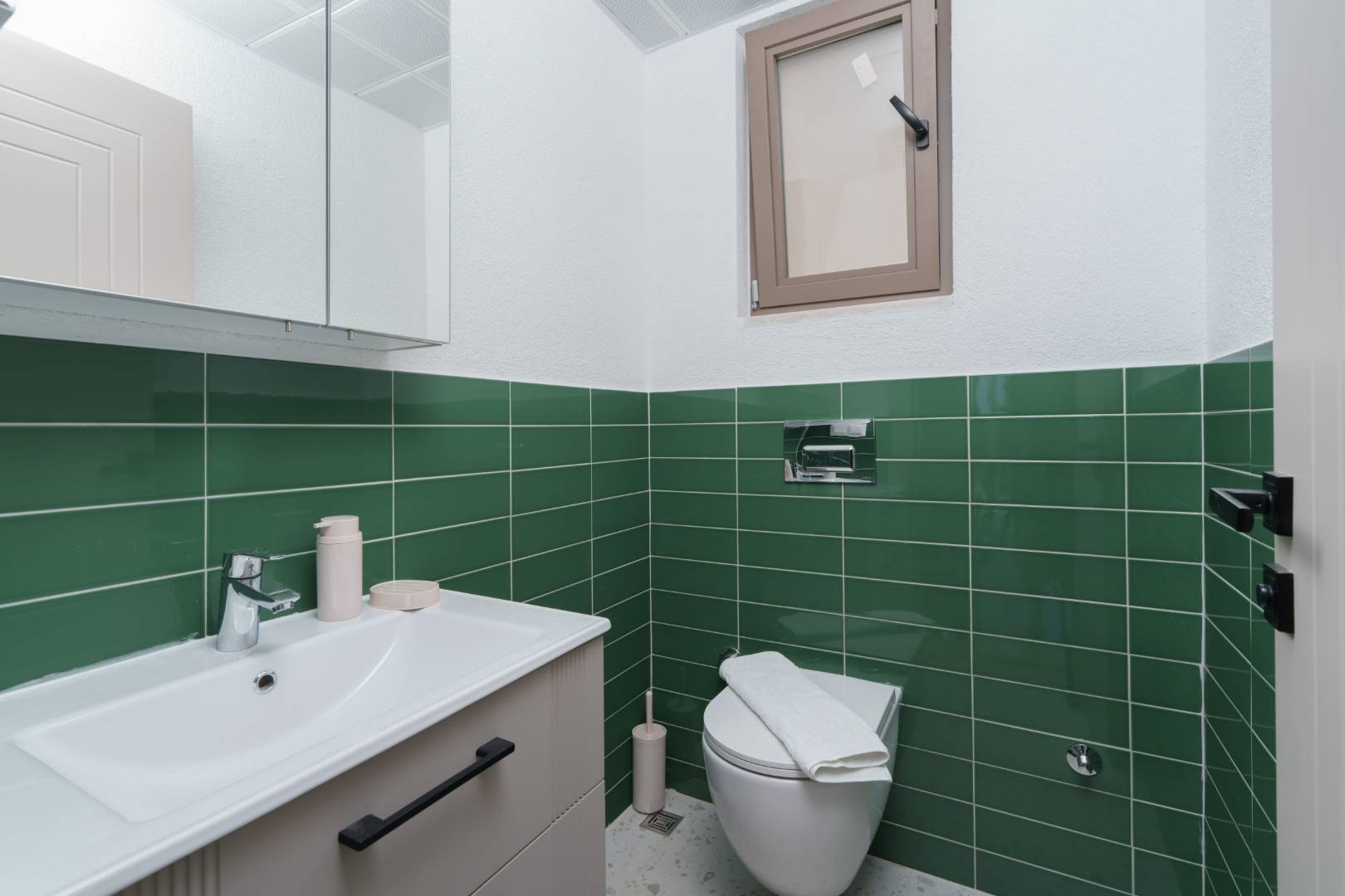 Kaş Çukurbağ'da Huzurlu Doğada, Özel Havuzlu, Kiralık Villa