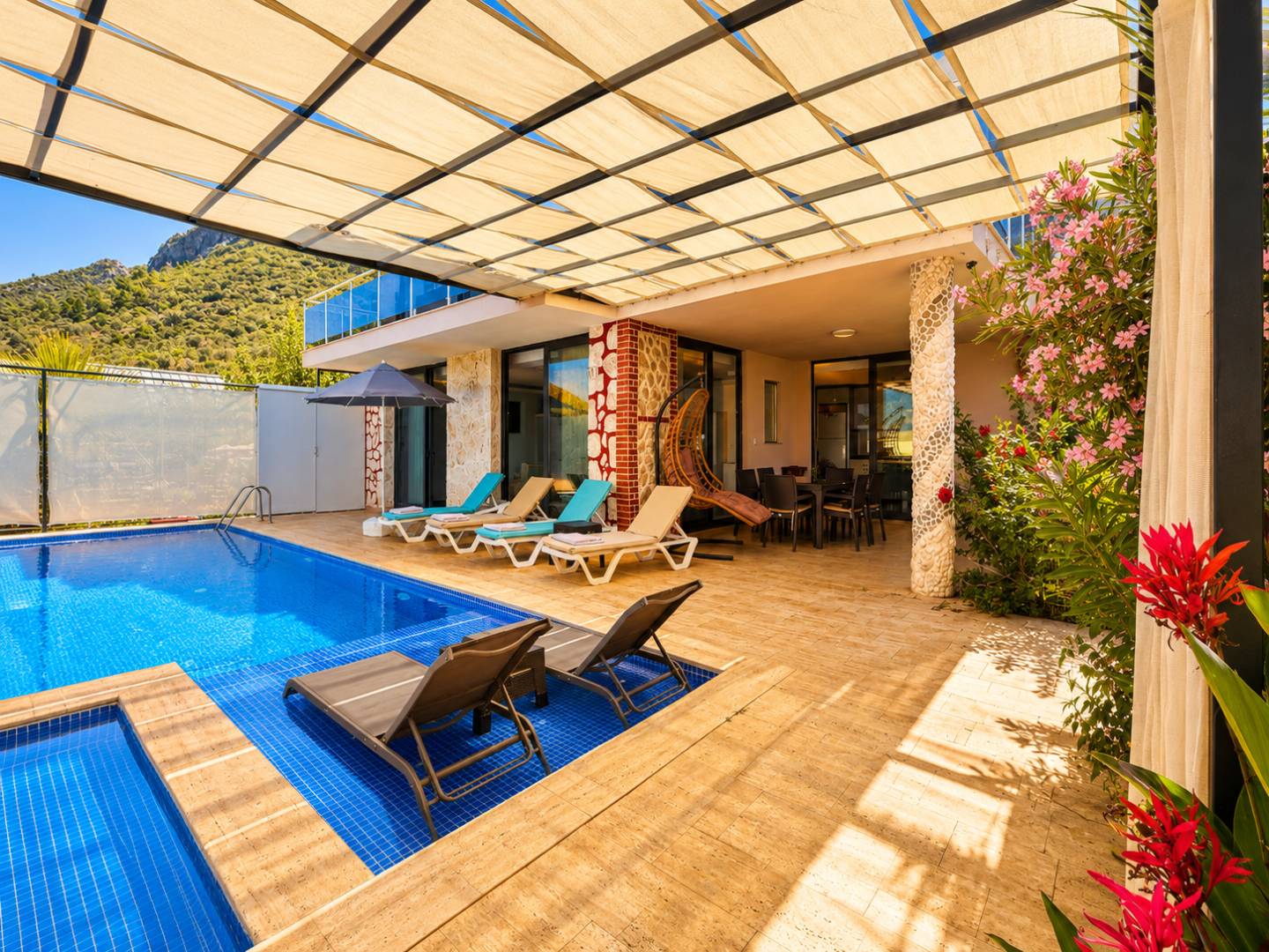 Kaş Palamut'da Enfes Doğa Manzaralı, Özel Havuzlu, Geniş Villa 45975 — 6