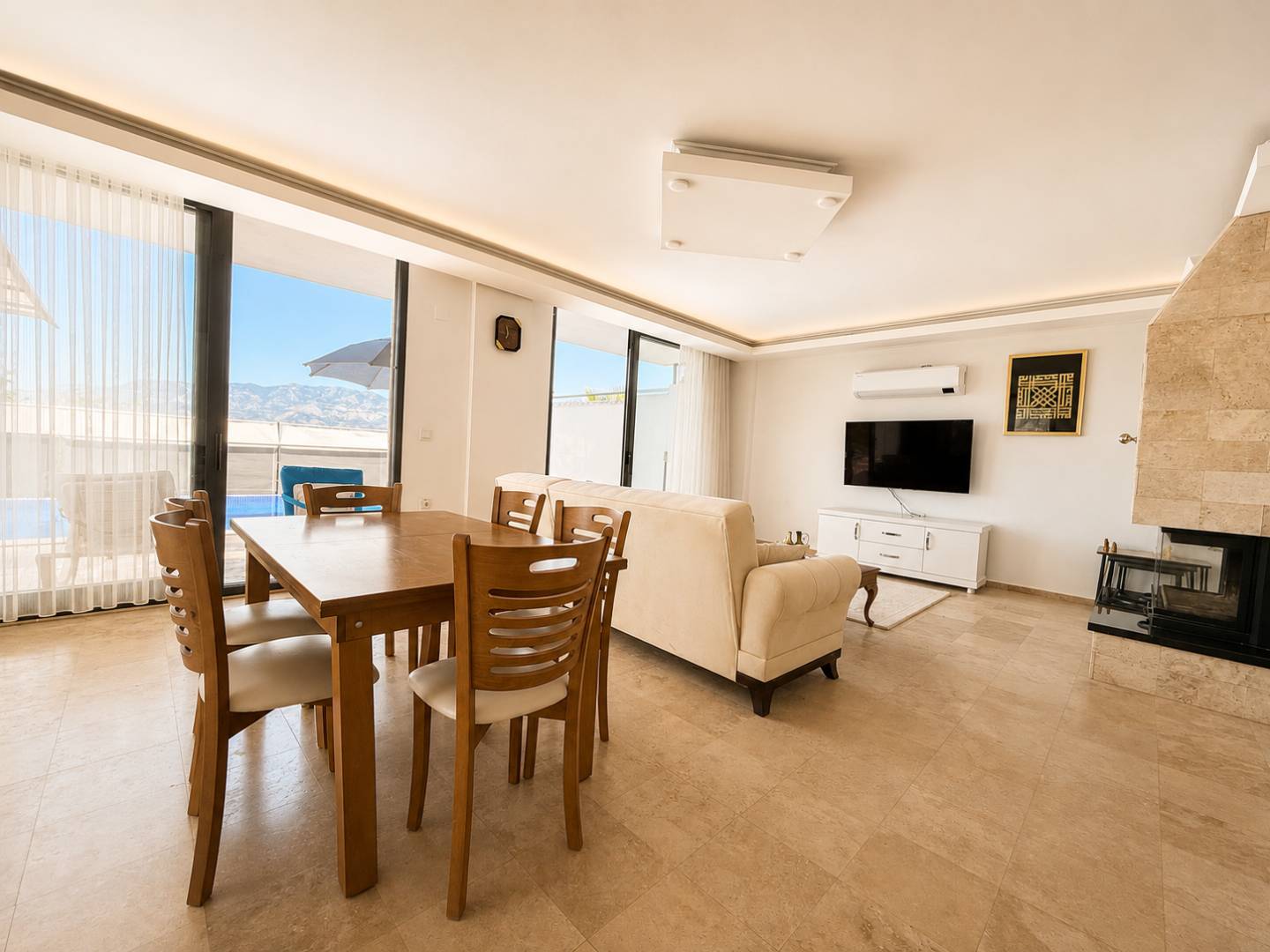 Kaş Palamut'da Enfes Doğa Manzaralı, Özel Havuzlu, Geniş Villa