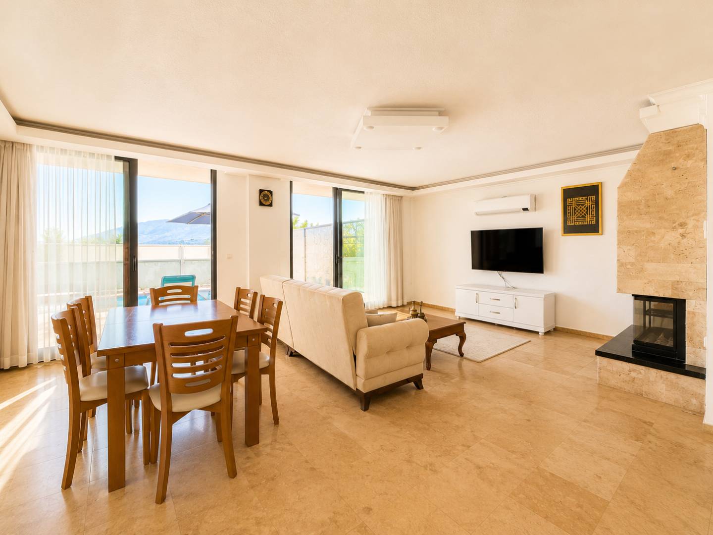 Kaş Palamut'da Enfes Doğa Manzaralı, Özel Havuzlu, Geniş Villa