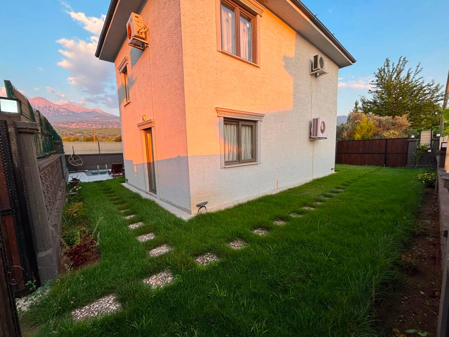 Seydikemer Kadıköy'de Doğanın Kalbinde, Özel Havuzlu, Modern Villa 46074 — 5