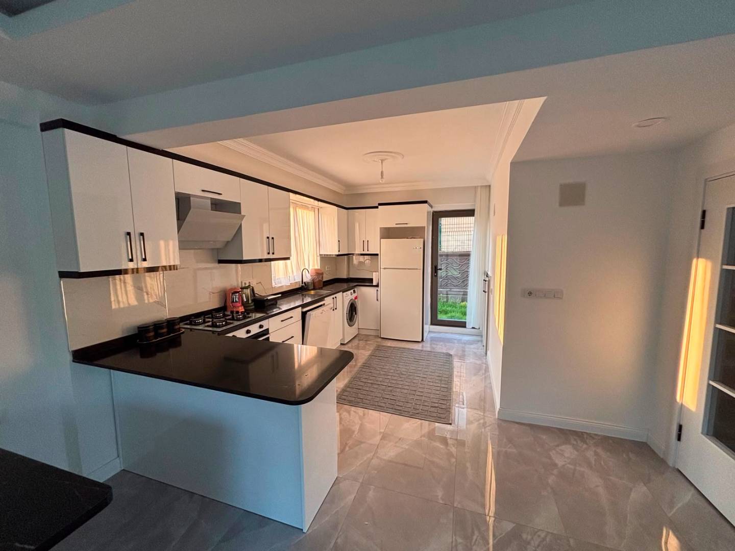 Seydikemer Kadıköy'de Doğanın Kalbinde, Özel Havuzlu, Modern Villa