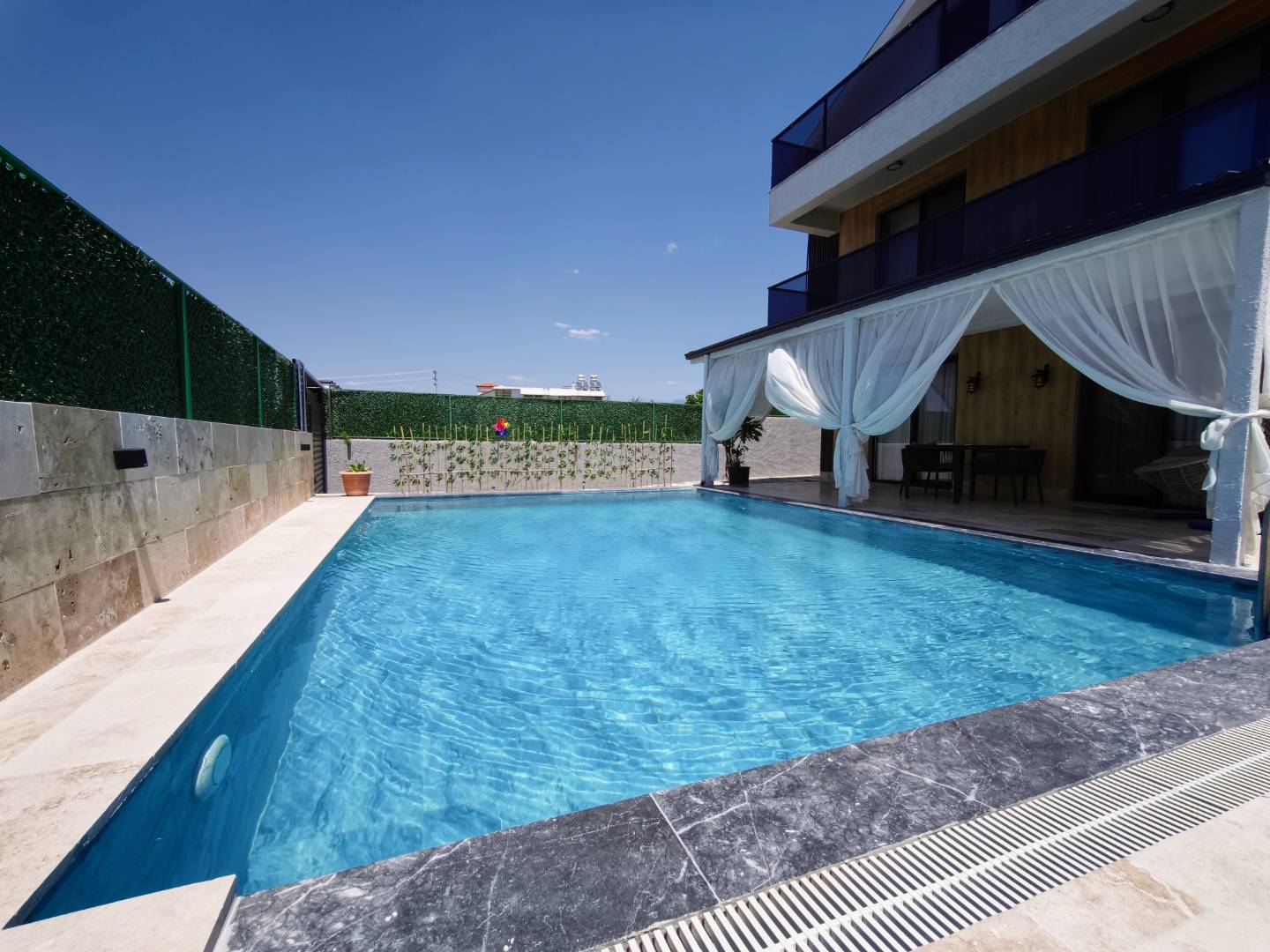 Seydikemer Gerişburnu'nda Geniş Aileler için Uygun, Özel Havuzlu, Modern Villa 46073 — 3