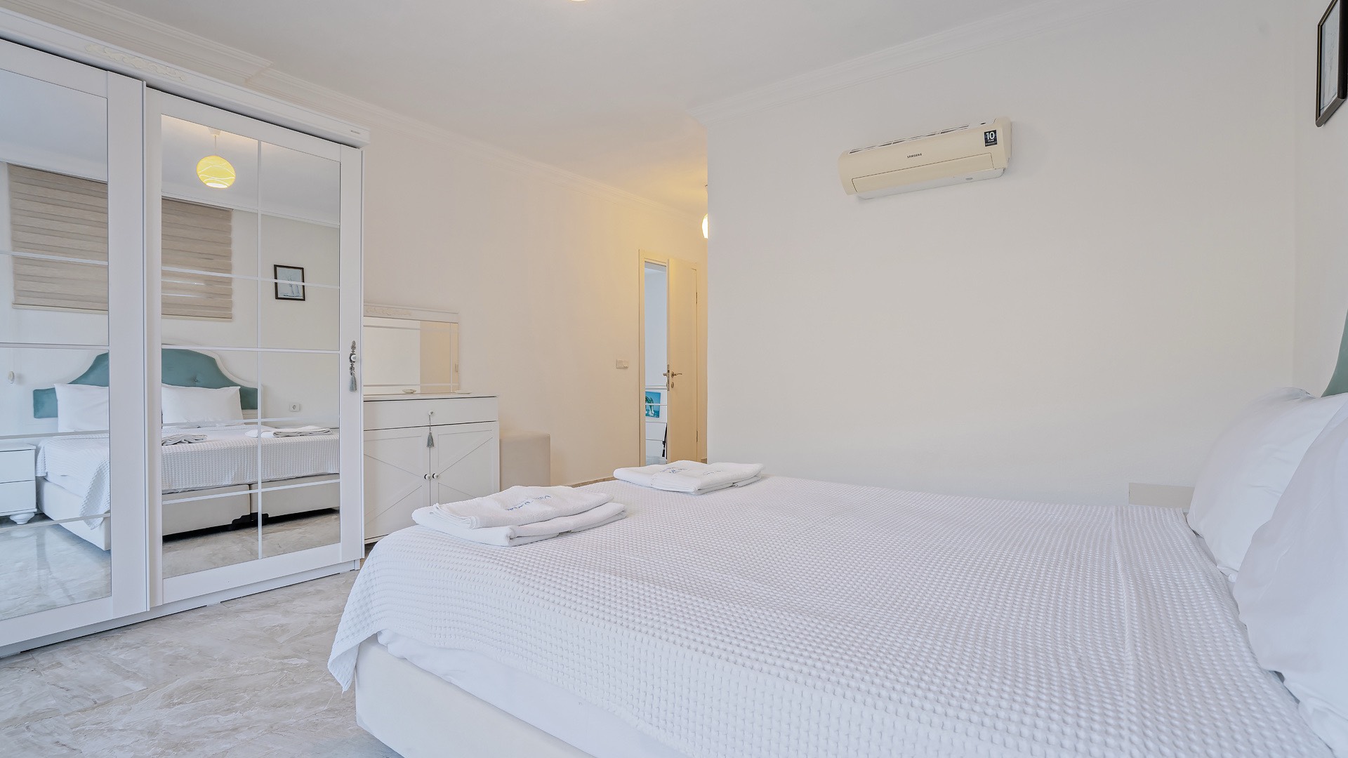 Kaş İslamlar'da Huzurlu Doğada, Özel Havuzlu, 4+1, Konforlu Villa  