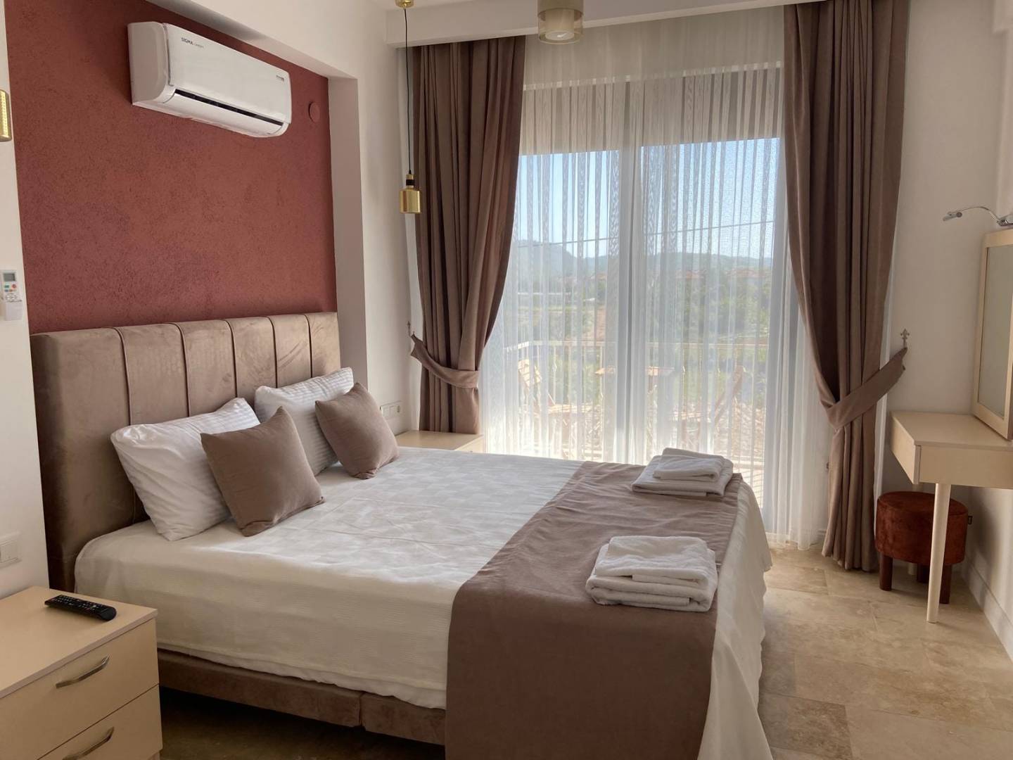 Kaş Andifli'de Çekirdek Ailelere Uygun, Özel Havuzlu, Kiralık Villa