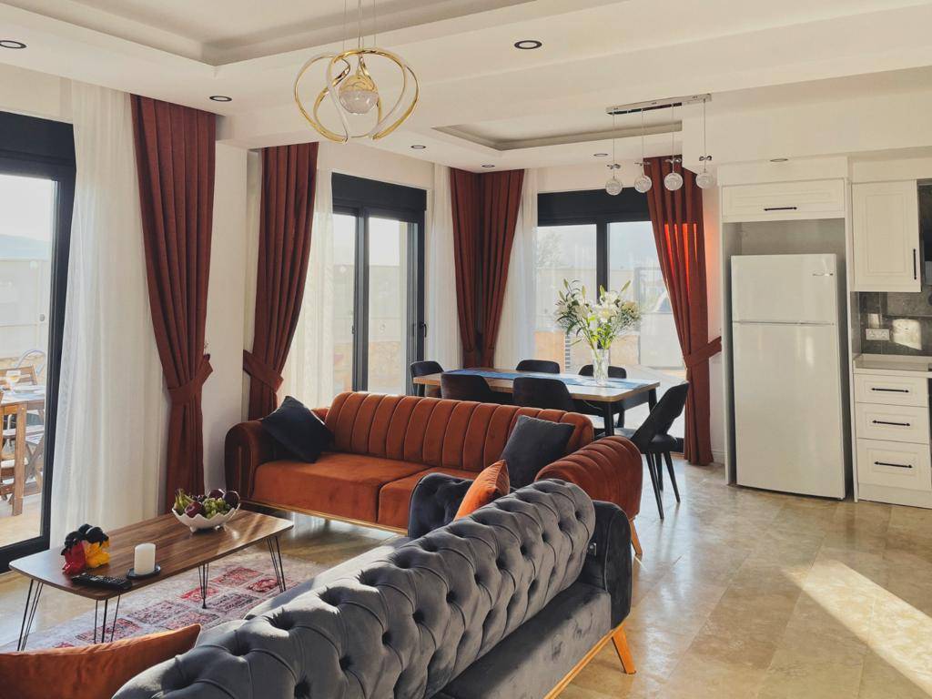 Kaş Andifli'de Çekirdek Ailelere Uygun, Özel Havuzlu, Kiralık Villa