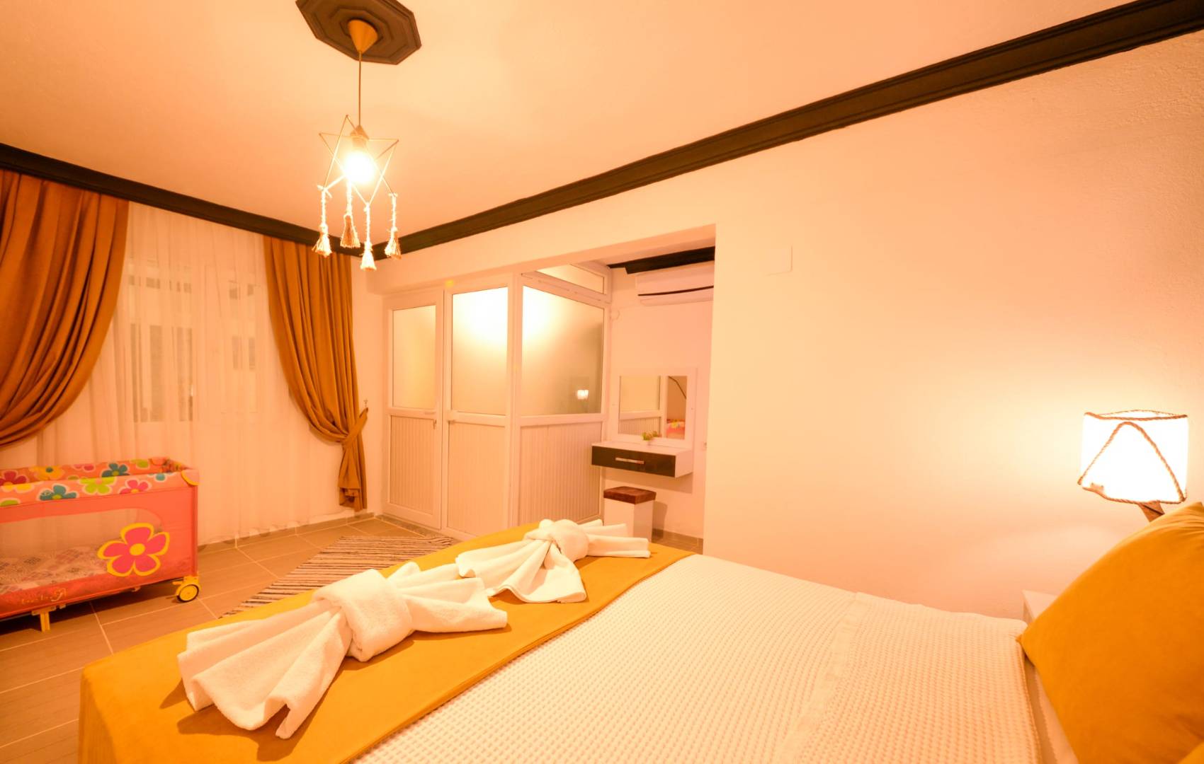 Kaş Bezirgan'da Balayı Çiftlerine Uygun, Özel Havuzlu, Kiralık Villa