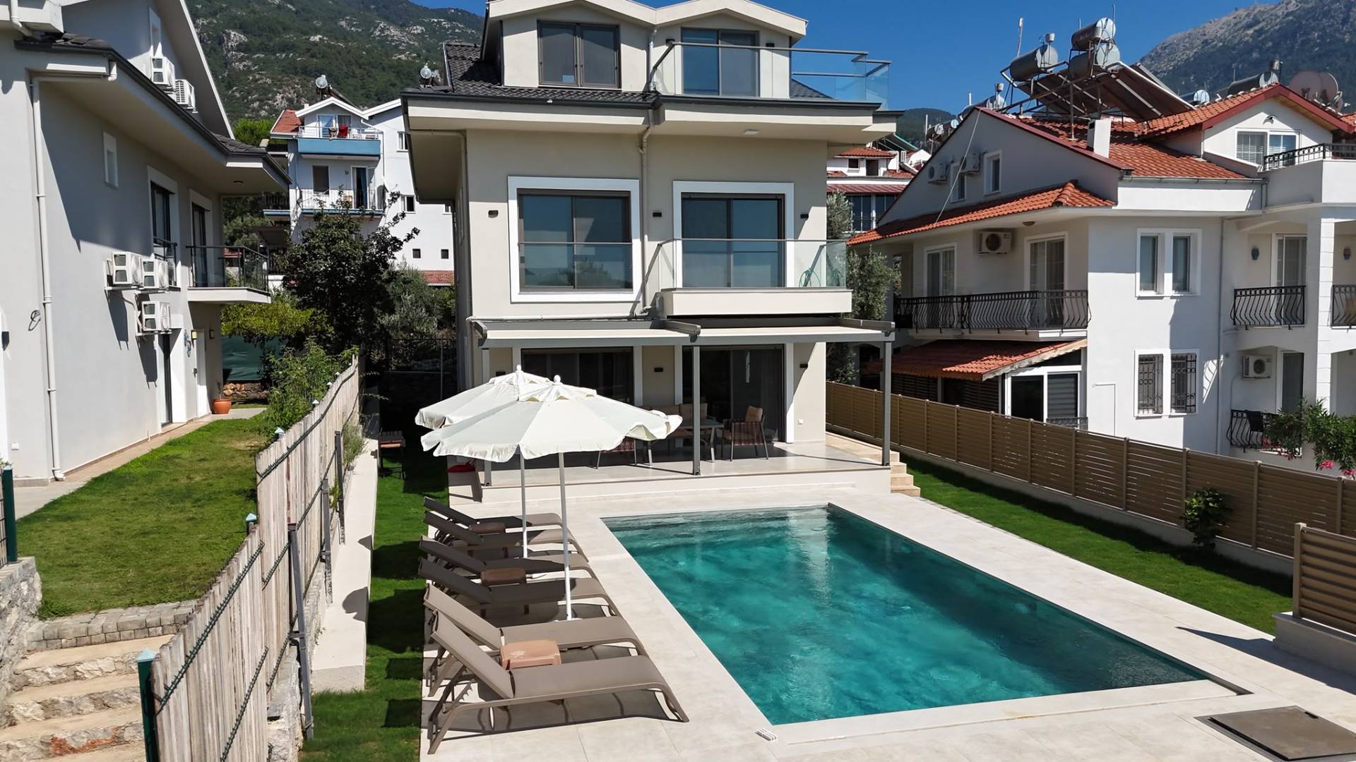 Fethiye Ölüdeniz'de Kalabalık Ailelere Uygun, Özel Havuzlu, 9 Kişilik Villa 45887 — 3