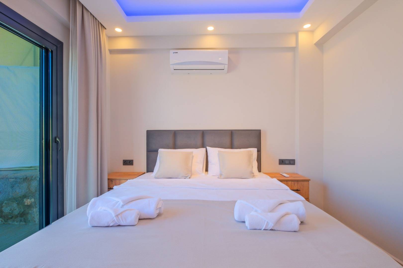 Fethiye Bozyer'de Doğa İle Baş Başa, Özel Havuzlu, 3+1 İkiz Villa