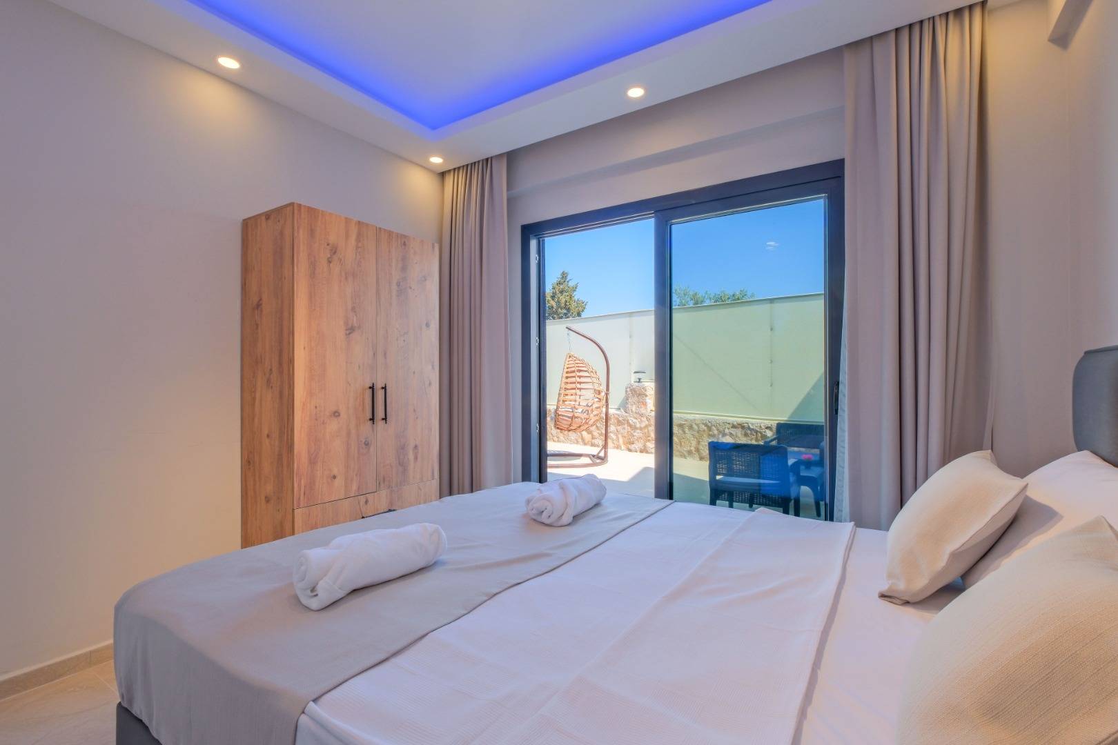Fethiye Bozyer'de Doğa İle Baş Başa, Özel Havuzlu, 3+1 İkiz Villa