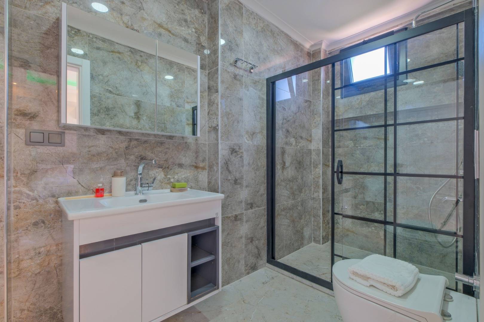 Fethiye Bozyer'de Doğa İle Baş Başa, Özel Havuzlu, 3+1 İkiz Villa