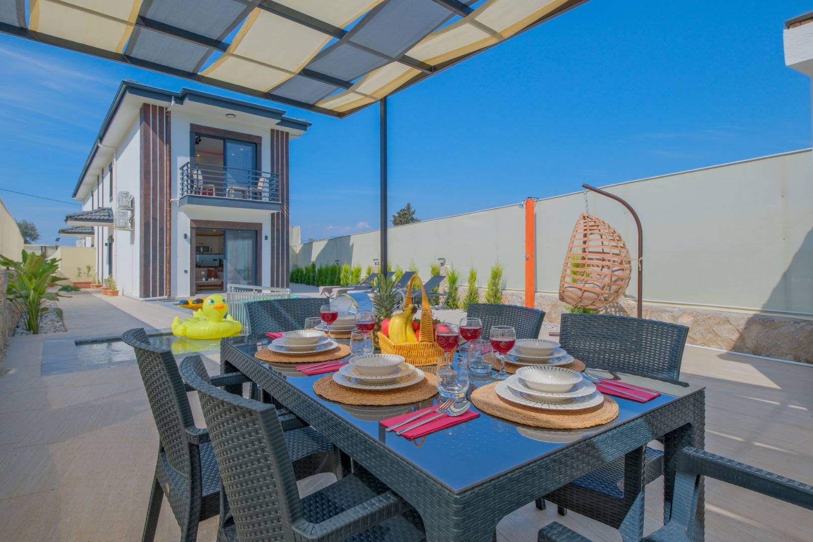 Fethiye Bozyer'de Geniş Ailelere Uygun, Özel Havuzlu, 3+1 Kiralık Villa 45848 — 3