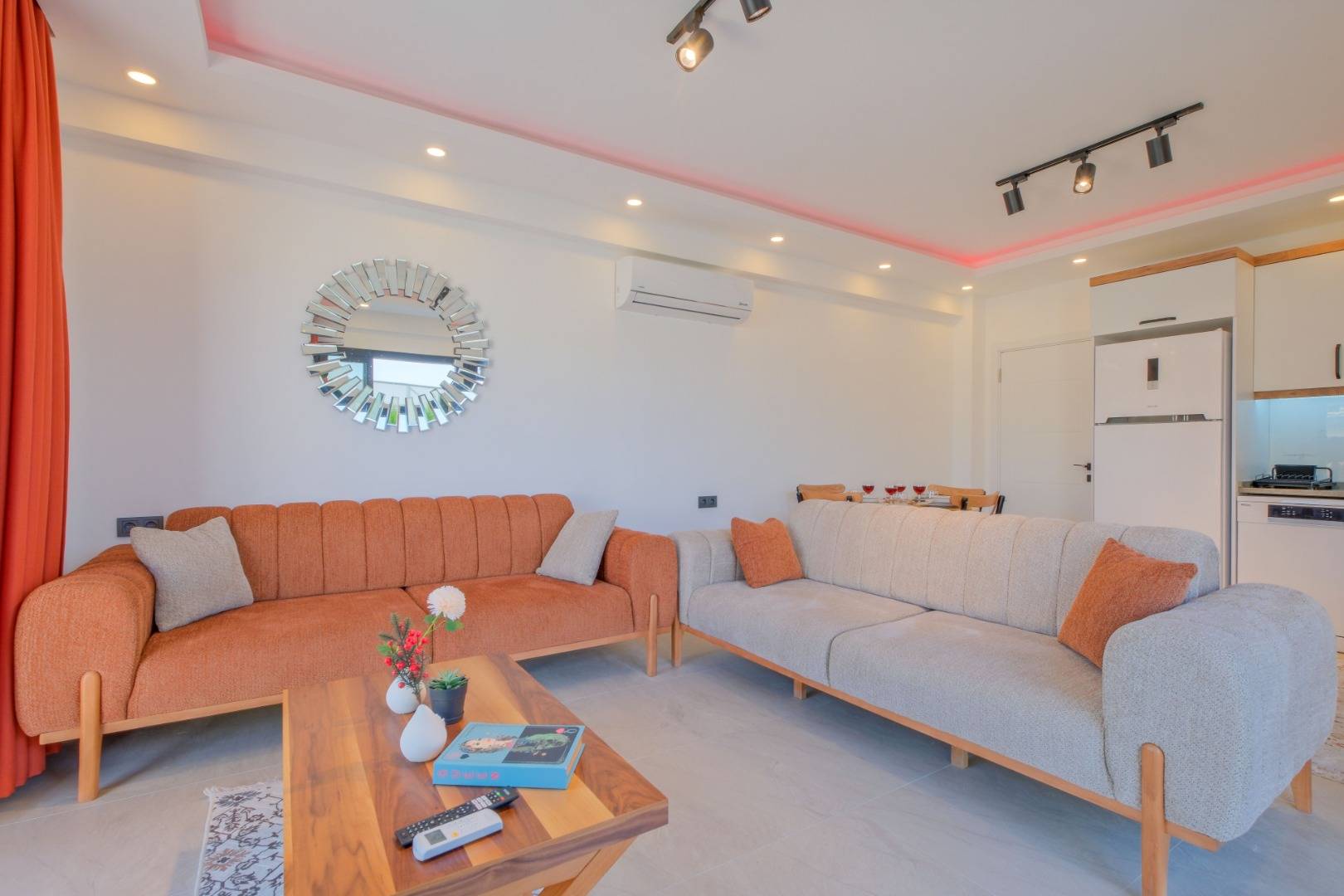 Fethiye Bozyer'de Geniş Ailelere Uygun, Özel Havuzlu, 3+1 Kiralık Villa