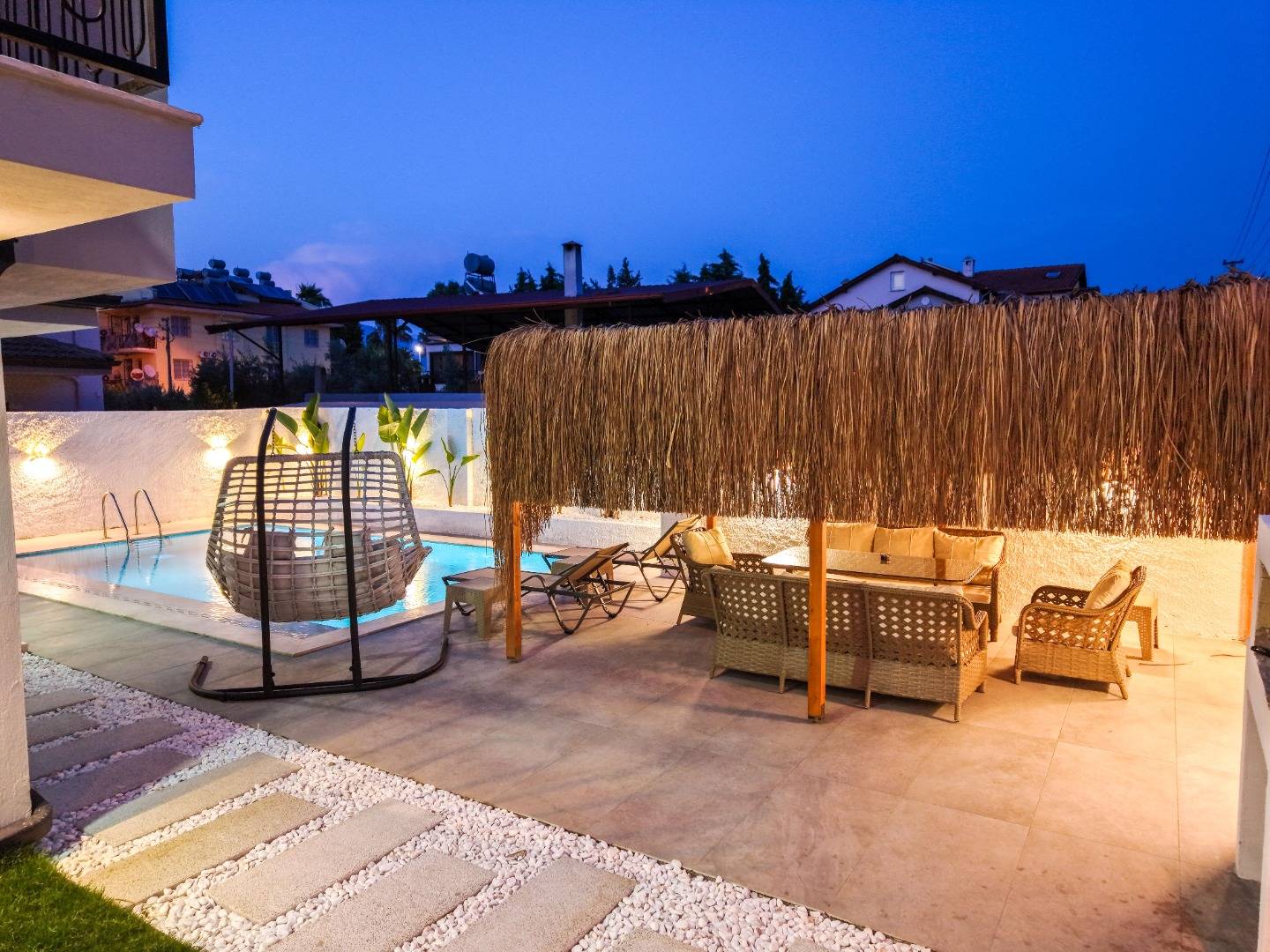 Fethiye Çiftlik'te Elverişli Konumda, Özel Havuzlu, 4+1 Villa 46367 — 4