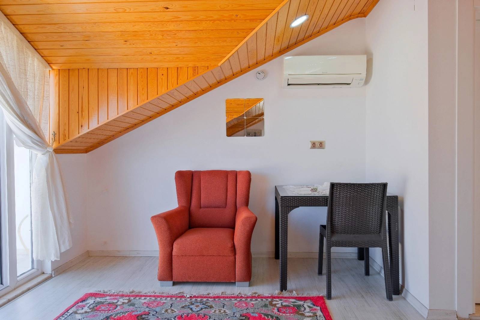 Fethiye Çiftlik'te Elverişli Konumda, Özel Havuzlu, Bahçeli Villa