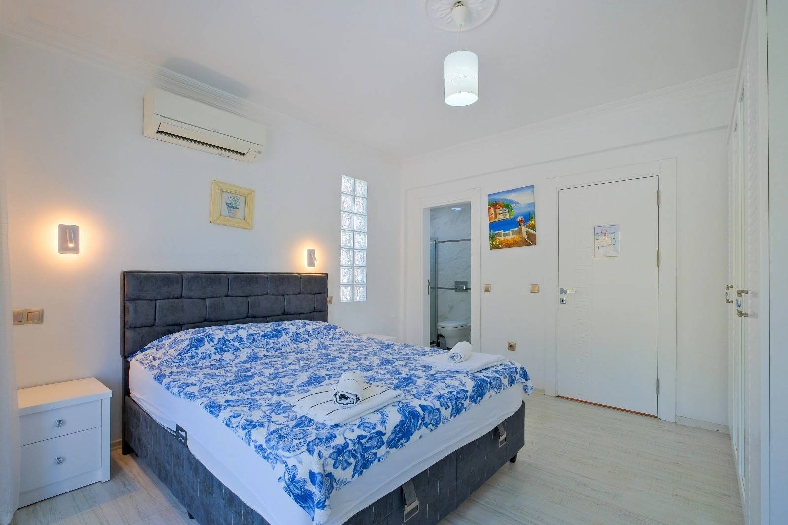 Fethiye Çiftlik'te Elverişli Konumda, Özel Havuzlu, Bahçeli Villa