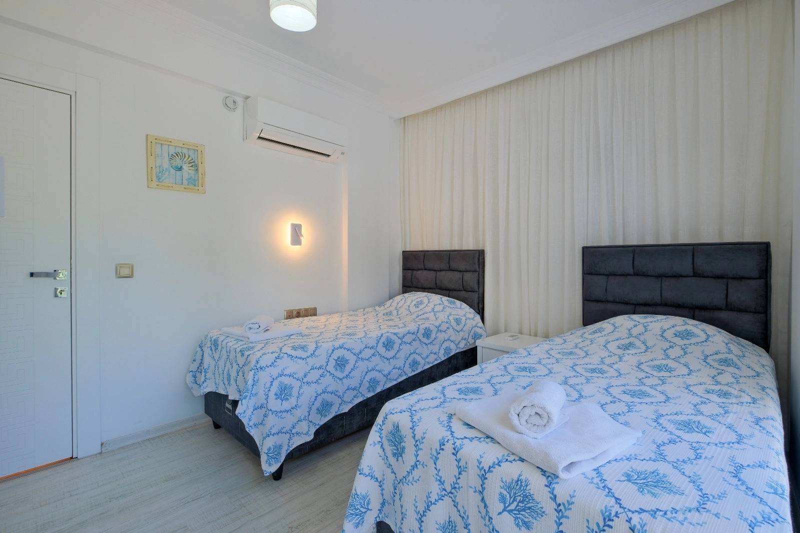 Fethiye Çiftlik'te Elverişli Konumda, Özel Havuzlu, Bahçeli Villa