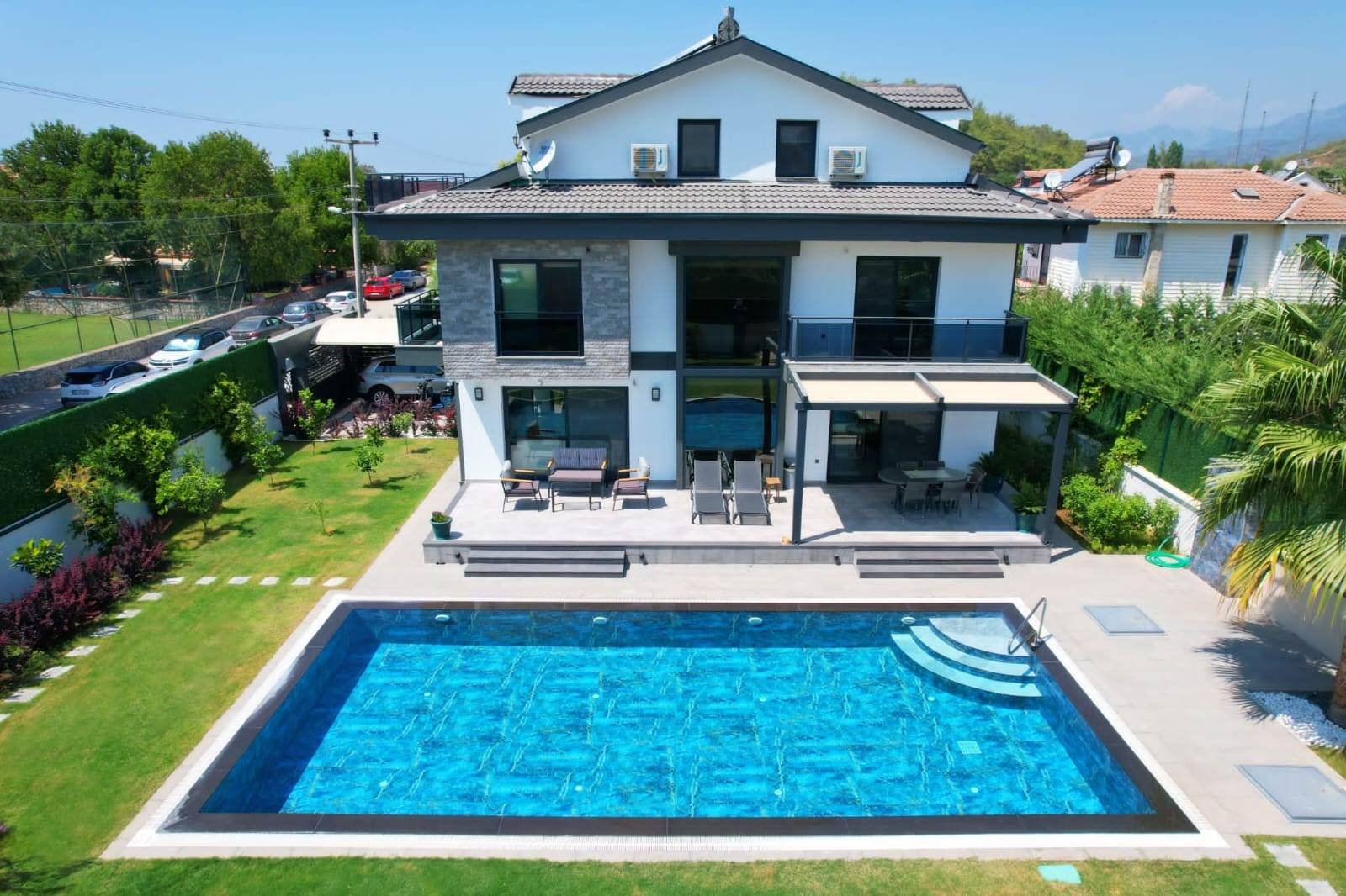 Fethiye Çiftlik'te Sakin Konumda, Özel Havuzlu, Modern Villa 45819 — 2