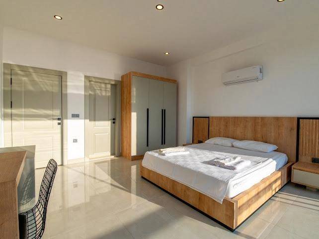Fethiye Faralya'da Muhteşem Deniz Manzaralı, Özel Havuzlu, 4+1 Villa
