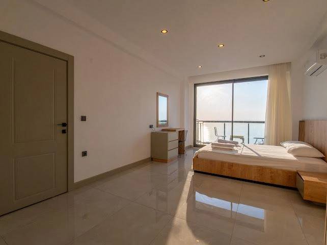 Fethiye Faralya'da Muhteşem Deniz Manzaralı, Özel Havuzlu, 4+1 Villa