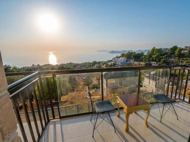 Fethiye Faralya'da Muhteşem Deniz Manzaralı, Özel Havuzlu, 4+1 Villa