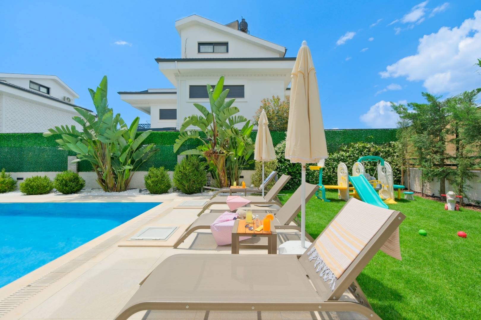 Fethiye Foça'da Yemyeşil Bahçeli, Özel Havuzlu, Çocuk Oyun Alanlı Villa 45829 — 4