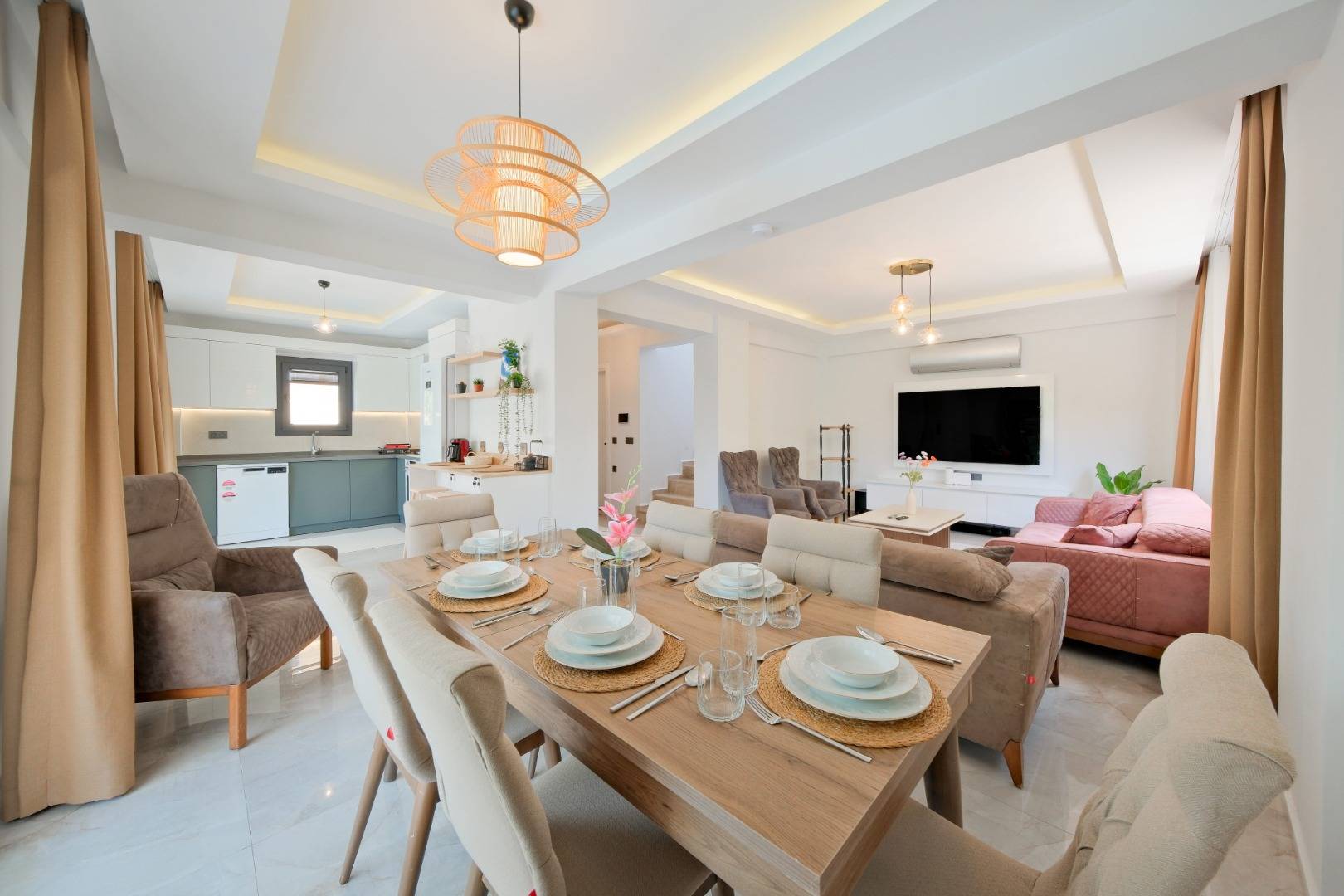 Fethiye Foça'da Yemyeşil Bahçeli, Özel Havuzlu, Çocuk Oyun Alanlı Villa 45829 — 9