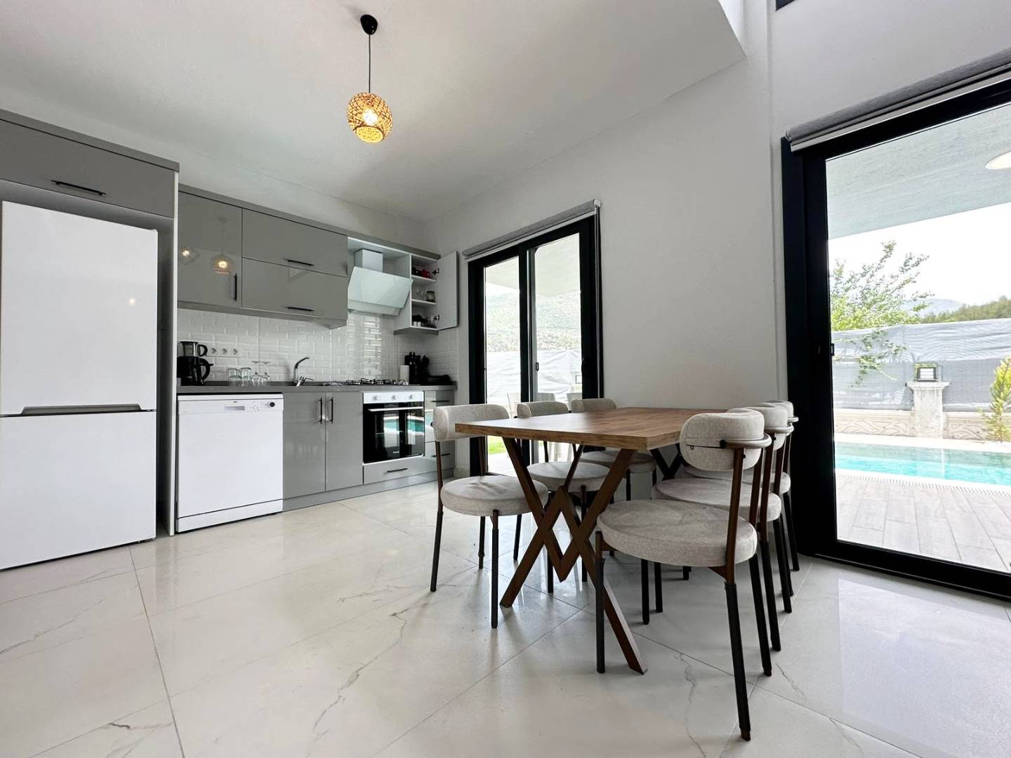 Fethiye İnlice'de Kalabalık Ailelere Uygun, Özel Havuzlu, 4+1 Villa