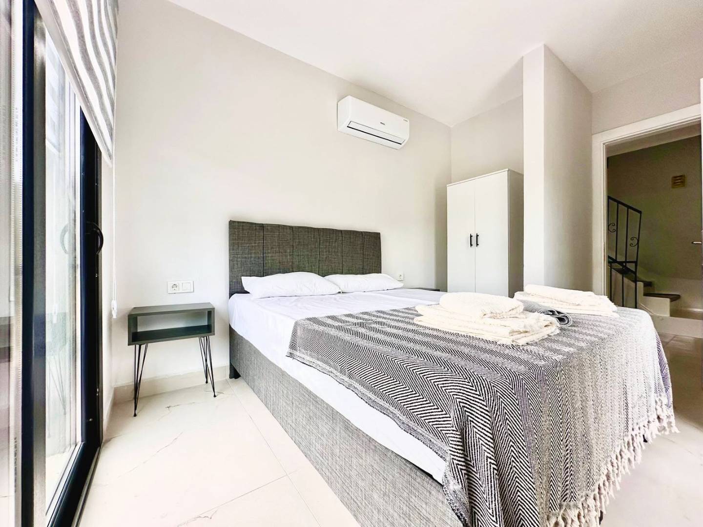 Fethiye İnlice'de Kalabalık Ailelere Uygun, Özel Havuzlu, 4+1 Villa