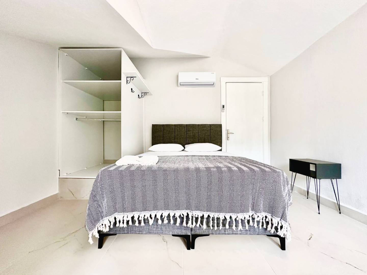 Fethiye İnlice'de Kalabalık Ailelere Uygun, Özel Havuzlu, 4+1 Villa