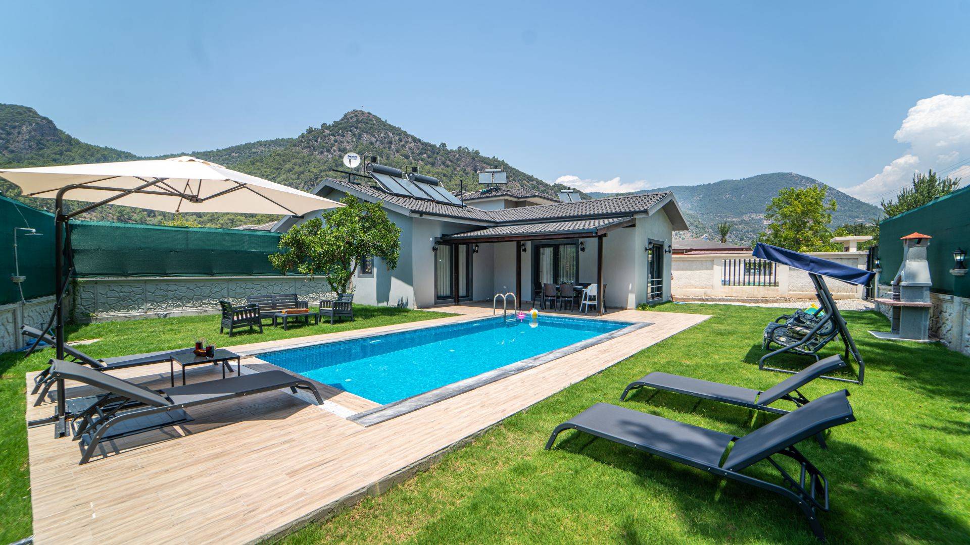 Fethiye İnlice'de Sakin Konumda, Özel Havuzlu, Modern Villa 46331 — 2
