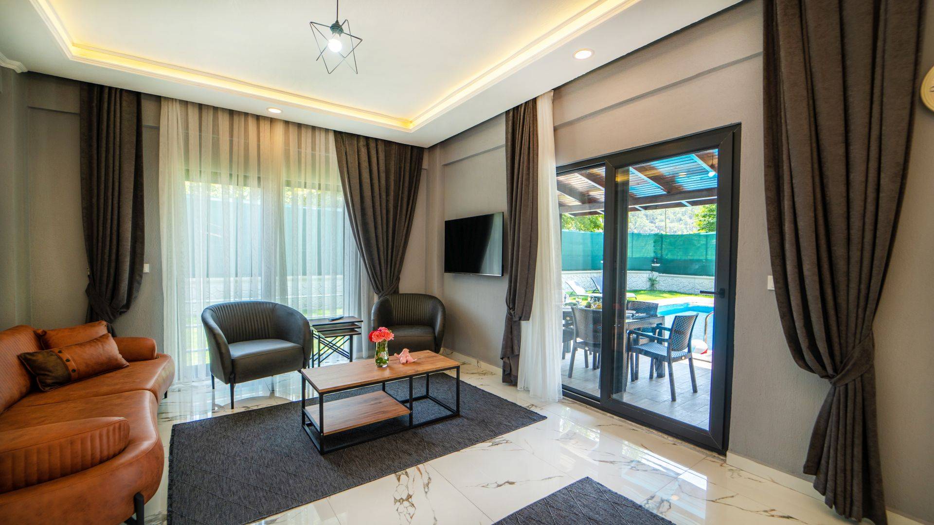 Fethiye İnlice'de Sakin Konumda, Özel Havuzlu, Modern Villa