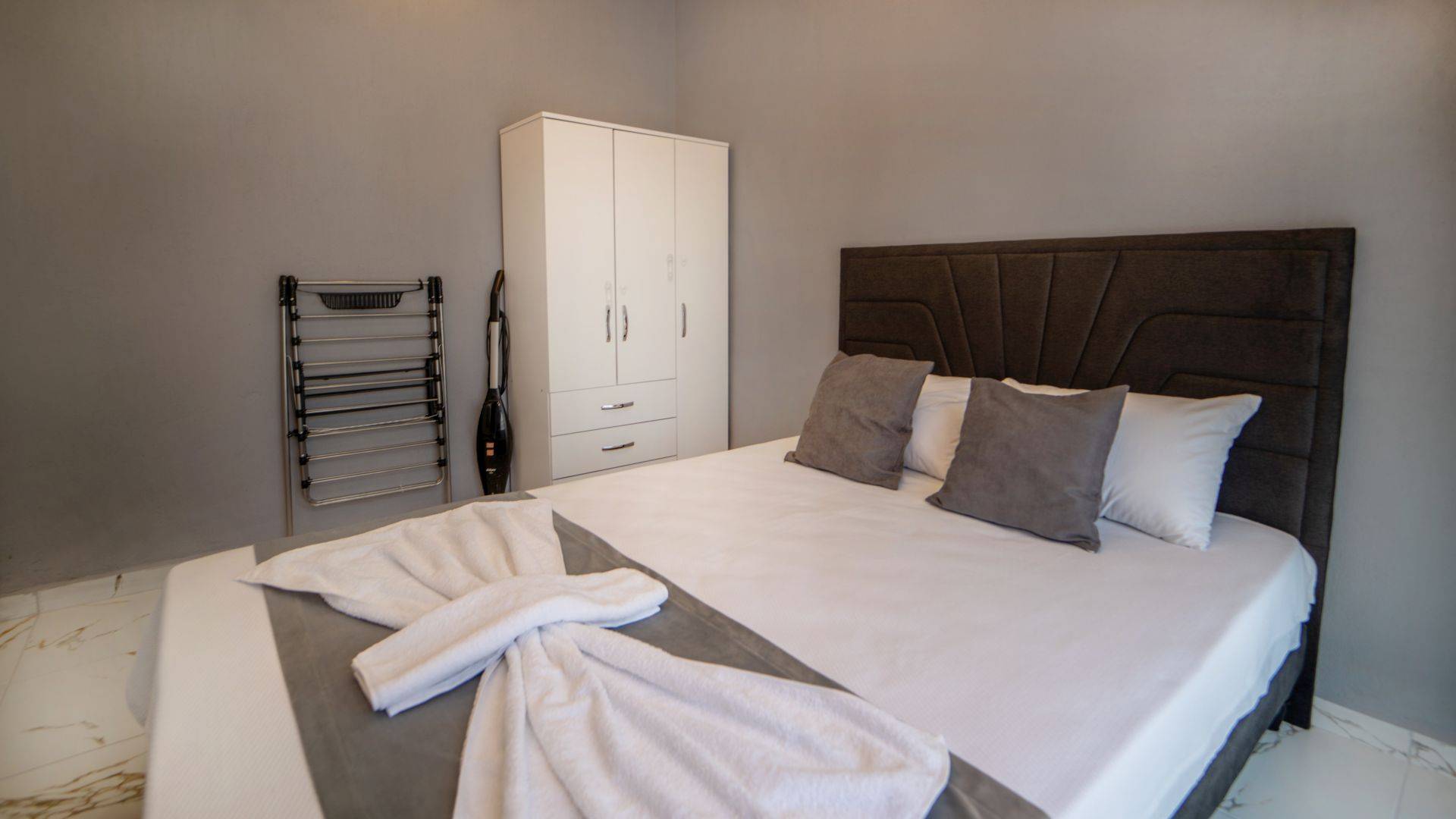 Fethiye İnlice'de Sakin Konumda, Özel Havuzlu, Modern Villa