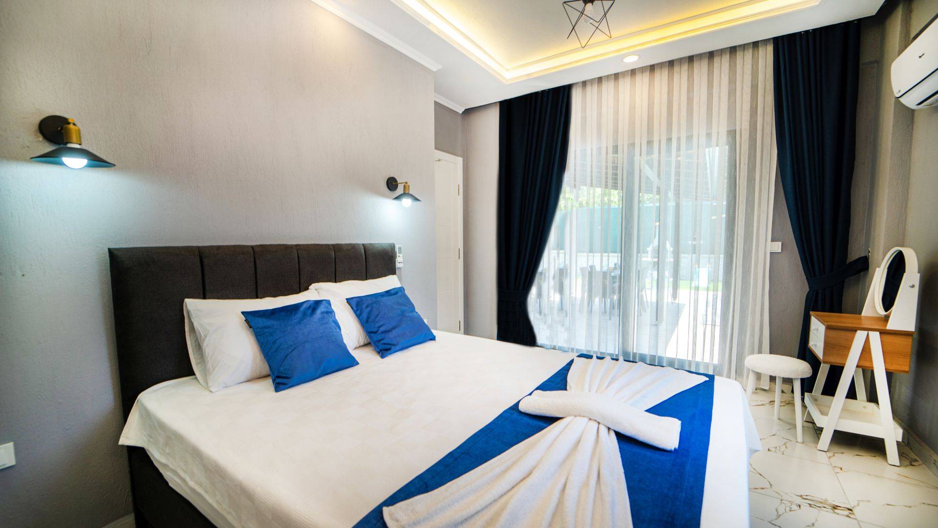 Fethiye İnlice'de Sakin Konumda, Özel Havuzlu, Modern Villa
